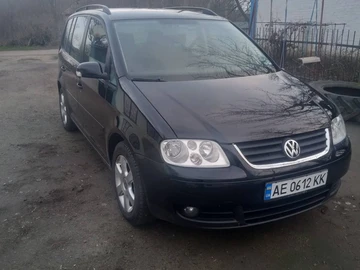 Авто Volkswagen Touran 2006 № 8257009