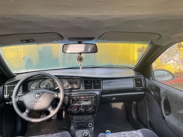 Авто Opel Vectra 1997 № 8257600