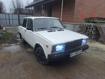 Авто ВАЗ 2107 1988 № 8257653