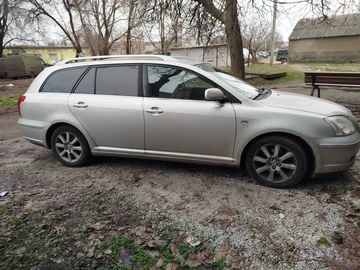 Авто Toyota Avensis 2004 № 8257684