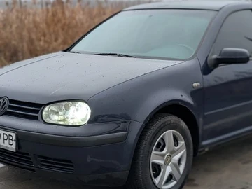 Авто Volkswagen Golf 1999 № 8257740