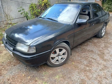 Авто Opel Vectra 1990 № 8257741