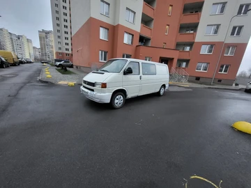 Авто Volkswagen Transporter 2002 № 8257849