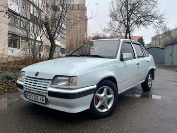 Авто Opel Kadett 1991 № 8257928