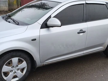 Авто KIA Cee X27 D 2008 № 8257949