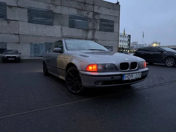 Авто BMW 5 Серия 2001 № 8257993