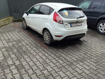 Авто Ford Fiesta 2013 № 8258108