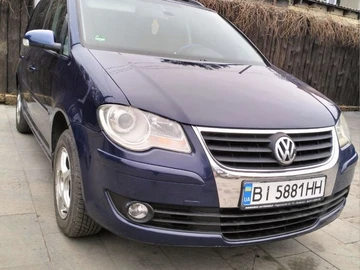 Авто Volkswagen Touran 2007 № 8258237