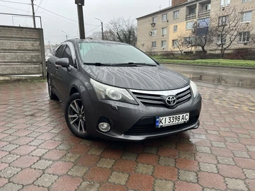 Авто Toyota Avensis 2013 № 8258259