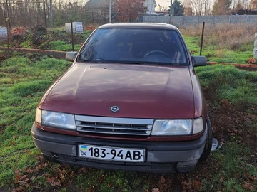 Авто Opel Vectra 1989 № 8258263