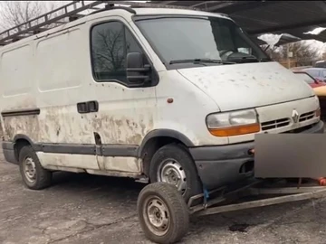 Авто Renault Master 2000 № 8258486
