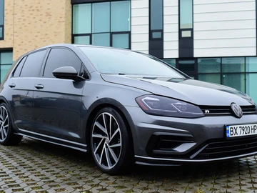 Авто Volkswagen Golf 2017 № 8258600