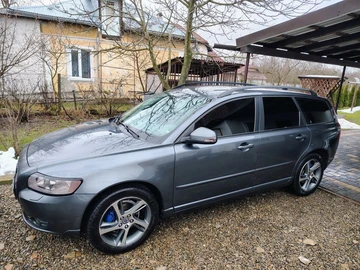 Авто Volvo V50 2010 № 8258763
