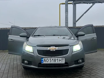 Авто Chevrolet Cruze 2011 № 8258916