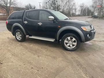 Авто Mitsubishi L 200 2009 № 8259031