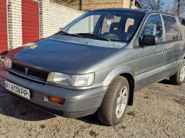 Авто Mitsubishi Space Wagon 1992 № 8259039