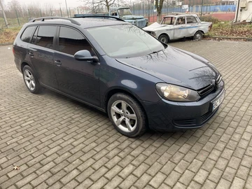 Авто Volkswagen Golf 2010 № 8259175
