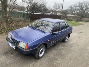 Авто ВАЗ 21099 1997 № 8259301