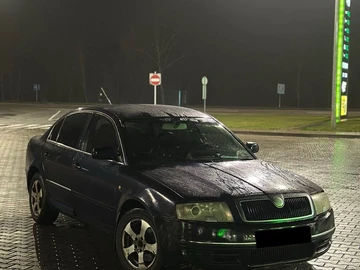 Авто Skoda Superb 2004 № 8259393