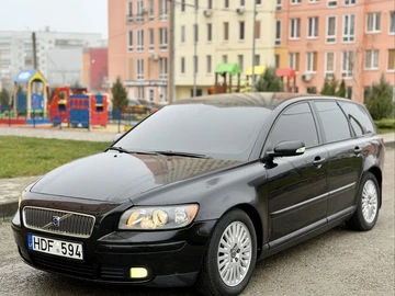 Авто Volvo V50 2008 № 8259401
