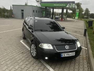 Авто Volkswagen Passat Sedan 2003 № 8259405