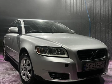 Авто Volvo V50 2010 № 8259655