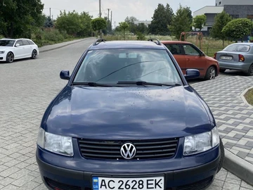 Авто Volkswagen Passat Variant 1999 № 8259656