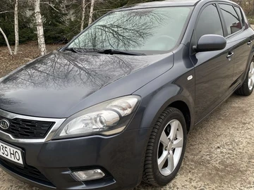 Авто KIA Cee X27 D 2011 № 8259744