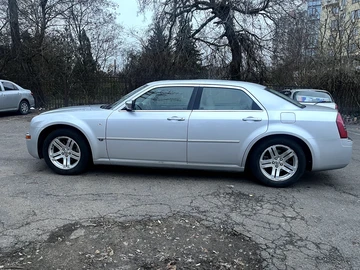 Авто Chrysler 300C 2006 № 8260057
