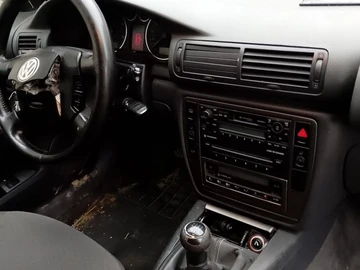 Авто Volkswagen Passat Sedan 2004 № 8260086