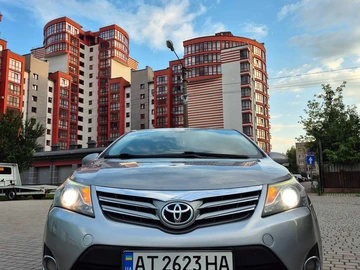 Авто Toyota Avensis 2012 № 8260187