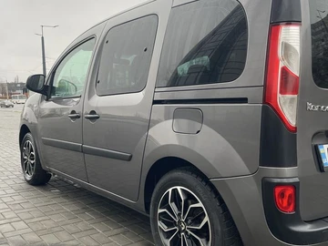 Авто Renault Kangoo Passenger 2014 № 8260208