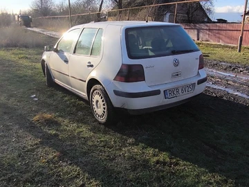 Авто Volkswagen Golf 1998 № 8260255