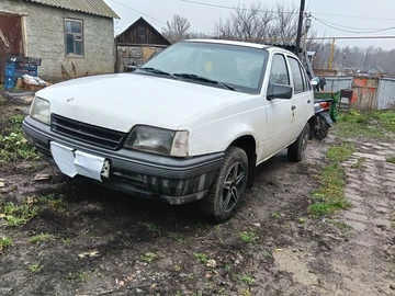 Авто Opel Kadett 1989 № 8260258