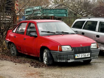 Авто Opel Kadett 1988 № 8260261