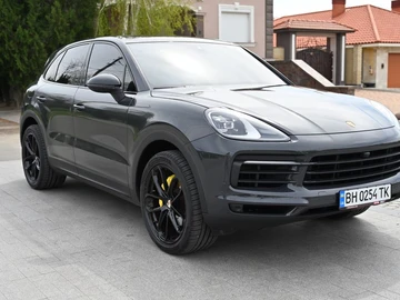 Авто Porsche Cayenne 2020 № 8260311