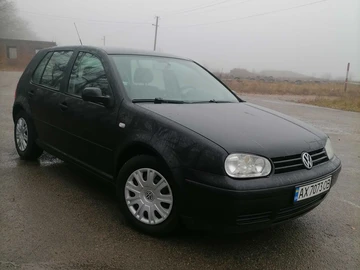 Авто Volkswagen Golf 2003 № 8260461