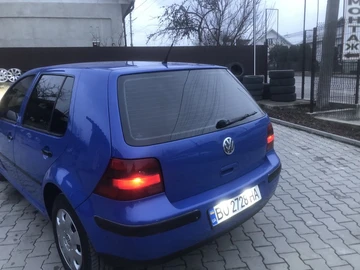 Авто Volkswagen Golf 1998 № 8260471