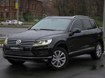 Авто Volkswagen Touareg 2015 № 8260483