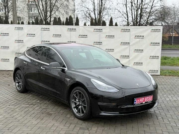 Авто Tesla Model 3 2018 № 8260486