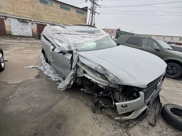Авто Volvo Xc90 2023 № 8260551