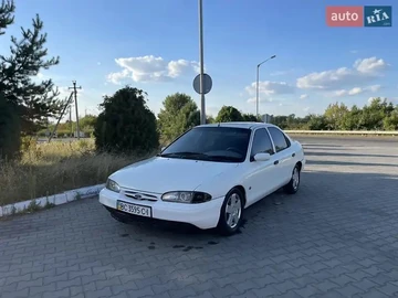 Авто Ford Mondeo 1995 № 8260739