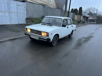 Авто ВАЗ 2105 1992 № 8260937