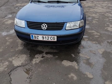 Авто Volkswagen Passat Hatchback 1999 № 8261094