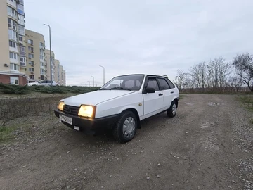 Авто ВАЗ 2109 1995 № 8261133