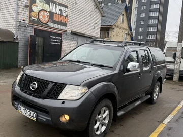 Авто Nissan Navara 2010 № 8261138