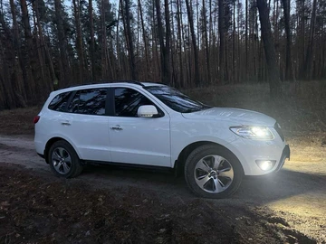 Авто Hyundai Santa Fe 2011 № 8261144
