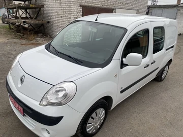 Авто Renault Kangoo Passenger 2012 № 8261202