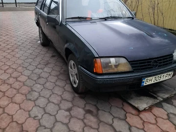 Авто Opel Rekord 1986 № 8261227