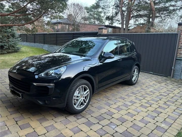 Авто Porsche Cayenne 2015 № 8261398